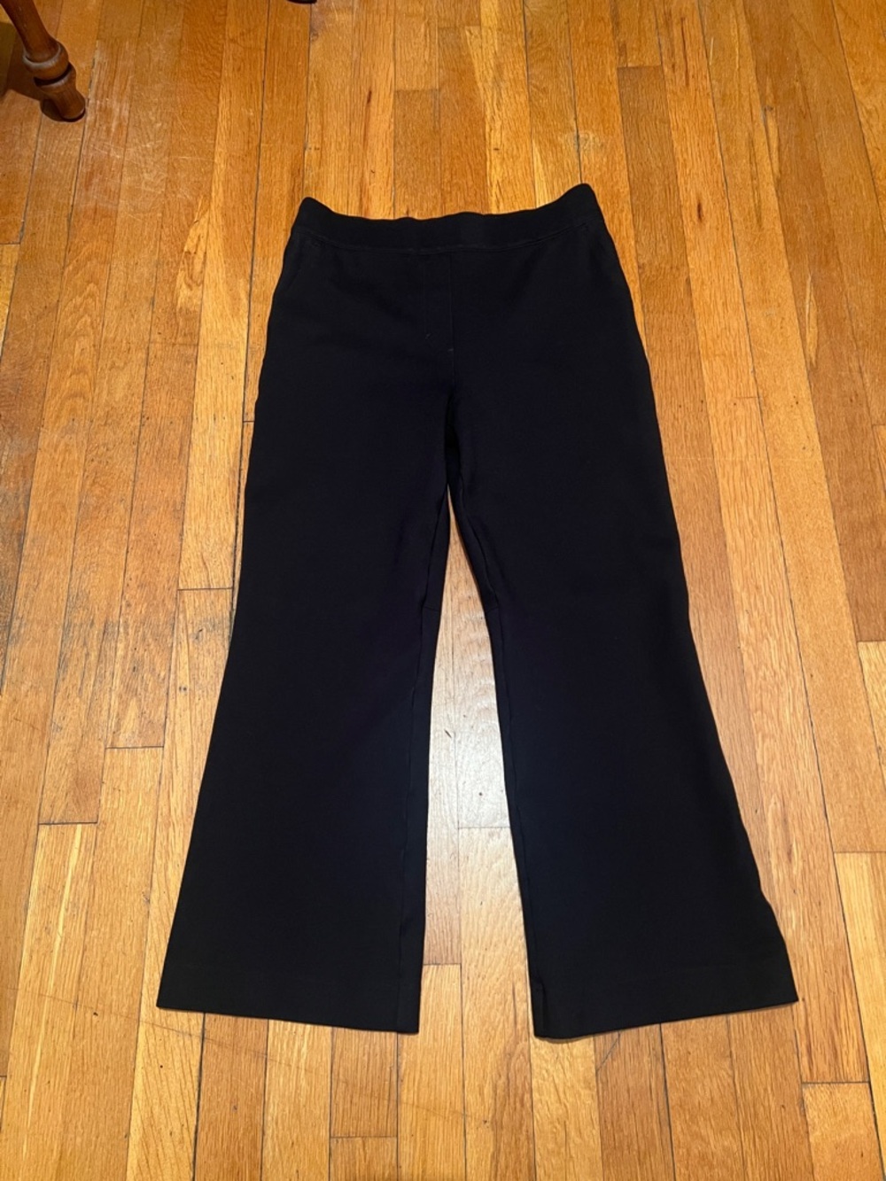 Spanx Perfect Pant Kick Flare Cropped in Black, Women’s size Large - Picture 2 of 15